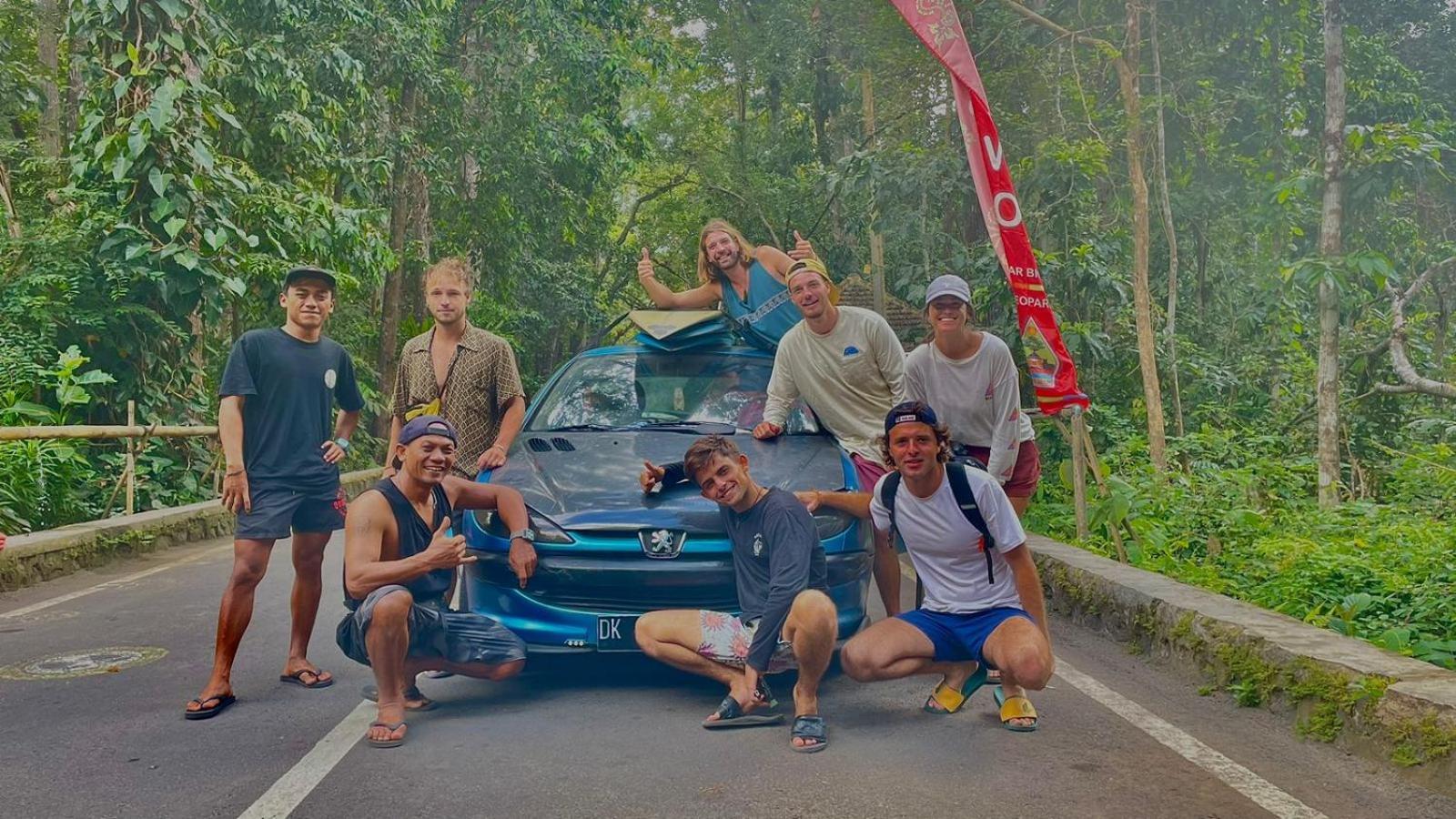 Big Daddy'S Surfcamp Lägenhet Pasanggaran Exteriör bild